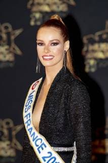 Miss France 2018 - Maeva Coucke CELEBRITEE - 20th NRJ Music Awards - Cannes - 10 11 2018 NorbertScanella Panoramic 
