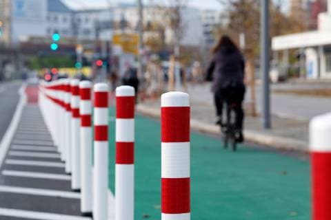 Bendable bollards protect cycle lanes in Holzmarktstraße in Berlin Mitte At the end of the protected cycle path, however, there are always dangerous situations with vehicles turning right snapshot photography xK M Krause