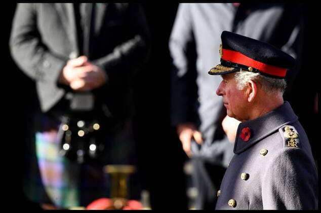 . 11 11 2018. London, United Kingdom. Remembrance Sunday and the Centenary of the Armistice. Queen Elizabeth II accompanied by members of the Royal family including Prince Charles, Prince of Wales and Camilla, The Duchess of Cornwall, Prince William, Duke of Cambridge and Catherine, The Duchess of Cambridge, Prince Harry, The Duke of Sussex and Meghan, The Duchess of Sussex , attend the Remembrance Sunday service at The Cenotaph in central London on the Centenary of the end of the First World War. xAndrewxParsonsx xi-Imagesx IIM-18831-0015
