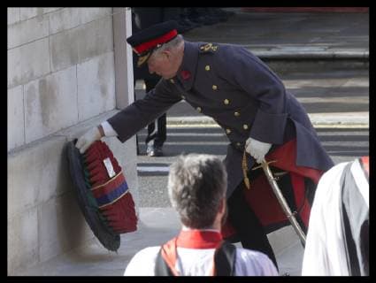 . 11 11 2018. London, United Kingdom.Prince of Wales lays a wreath on behalf of The Queen at the Remembrance Sunday service at The Cenotaph in London on the Centenary of the end of the First World War.  xStephenxLockx xi-Imagesx IIM-18825-0036