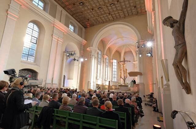 The annual meeting of the synod of the Protestant Church in Germany EKD began with a divine service in the Wuerzburg church St Stephan on Sunday 11 11 2018 The sermon was delivered by the chairman of the coun Copyright: epd-bild NorbertxNeetz EDITORIAL USE ONLY
