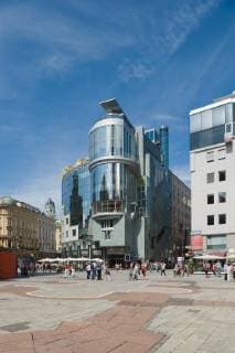 Architektur von Hans Hollein Wien, Stephansplatz, Haas Haus, Hans Hollein 1989 - Vienna, Stephansplatz, Haas House by Hans Hollein 1989 *** Vienna Stephansplatz Haas House Hans Hollein 1989 Vienna Stephansplatz Haas House by Hans Hollein 1989