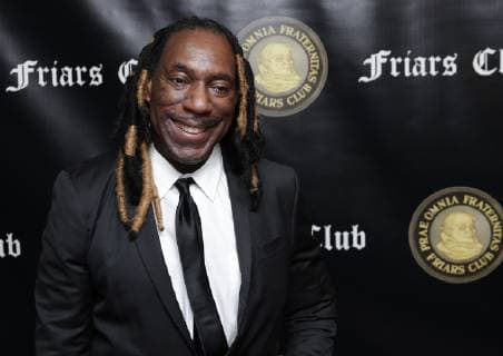 Boyd Tinsley arrives on the red carpet when the Friar s Club Honors Billy Crystal with their Entertainment Icon Award at The Ziegfeld Ballroom on November 12, 2018 in New York City.  NYP20181112212 JOHNxANGELILLO