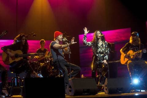 Spanish singer and musician Daniel Carbonell Macaco (2L) and the feminine quartet Las Migas perform during the 65th Ondas Awards, at the Gran Teatre del Liceu, in Barcelona, Catalonia, Spain, 14 November 2018. 65th Ondas Awards !ACHTUNG: NUR REDAKTIONELLE NUTZUNG!  Copyright: xQuiquexGarciax GRAF8752 20181114-636778354065843273