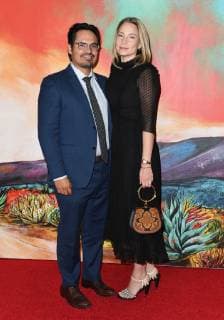 14 November 2018 - Los Angeles, California - Michael Pena . Netflix s Narcos: Mexico Season 1 Premiere held at Regal Cinemas LA Live. Photo Credit: Birdie Thompson AdMedia 232396 2018-11-14 CA Los Angeles Etats-Unis  Copyright: xAdMediax STAR_232396_052