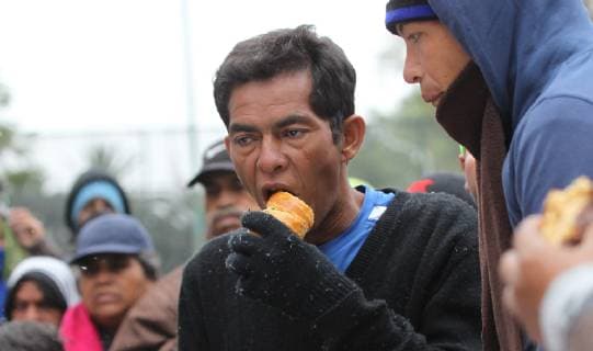 Members of the second caravan of Central American migrants remain in the sports complex Jesus Martinez Palillo , in the midst of an icy wave that affects the country, in Mexico City, Mexico, 15 November 2018. The migrants of this caravan, who entered Mexico on October 29, agreed to continue the road to the United States once the weather conditions improve. Second migrant caravan remains in Mexico City in the middle of a cold wave !ACHTUNG: NUR REDAKTIONELLE NUTZUNG!  Copyright: xMarioxGuzmanx AME4821 20181115-636778972305145028