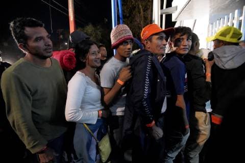 November 15, 2018 - San Diego, California, USA - At the temporary shelter set up at the Unidad Deportiva Benito Juarez in Tijuana, many migrants that arrived on Thursday as part of the central American migrant caravan wait outside hoping to get into the shelter. San Diego USA - ZUMAs44_ 20181115_zaf_s44_008 Copyright: xNelvinxC.xCepedax