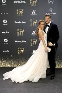 Annemarie Carpendale and husband Wayne Carpendale at the 70 Bambi Awards 2018 at the Stage Theater am Potsdamer Platz Berlin 16 11 2018 Foto:xA.xBuggex xFuturexImage