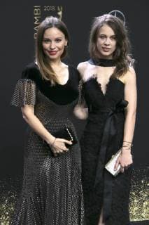 Mina Tander and Paula Beer at the 70 Bambi Awards 2018 at the Stage Theater am Potsdamer Platz Berlin 16 11 2018 Foto:xA.xBuggex xFuturexImage