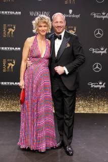 Johann von Bülow with his wife Katrin von Bülow at the Bambi 2018 award ceremony on 16 11 2018 in Berlin Bambi 2018 award ceremony in Berlin