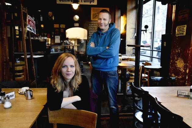 Sarah Bosetti and Ahne die Autoren Lesebühnenautoren at Cafe Schwarze Pumpe on Choriner Strasse in Berlin Mitte Copyright: xDorisxSpiekermann-KlaasxTSPx