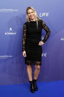 Christina Joy Nöcker at the award ceremony of the opinion maker prize Die Blaue Zunge im Rahmen der Gedanken tanken speaker night in the Lanxess Arena Cologne 24 11 2018 Foto:xC.xHardtx xFuturexImage