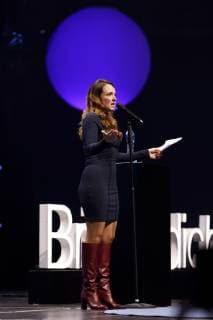 Carolin Kebekus at the award ceremony of the opinion maker prize Die Blaue Zunge im Rahmen der Gedanken tanken speaker night in the Lanxess Arena Cologne 24 11 2018 Foto:xC.xHardtx xFuturexImage
