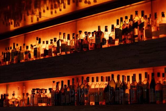 Spirits in a bar of a Cologne hotel Cologne 25 11 2018 Foto:xC.xHardtx xFuturexImage