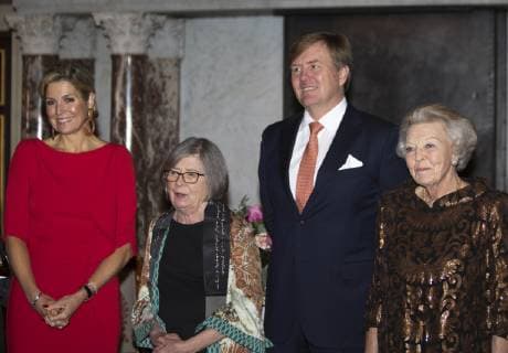 27-11-2018 Amsterdam Queen Maxima and King Willem-Alexander and Princess Beatrix during the Erasmusprize ceremony at the Koninklijke paleis in Amsterdam. The King, patron of the Praemium Erasmianum foundation, and the board has awarded the 150.000 euro prize to the American journalist and writer Barbara Ehrenreich (1941). Theme of this years Erasmusprijs was ‘The power of investigative journalism’.  Copyright: xPPE WERFx