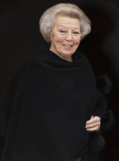 27-11-2018 Amsterdam Princess Beatrix during the Erasmusprize ceremony at the Koninklijke paleis in Amsterdam. The King, patron of the Praemium Erasmianum foundation, and the board has awarded the 150.000 euro prize to the American journalist and writer Barbara Ehrenreich (1941). Theme of this years Erasmusprijs was ‘The power of investigative journalism’.  Copyright: xPPE WERFx