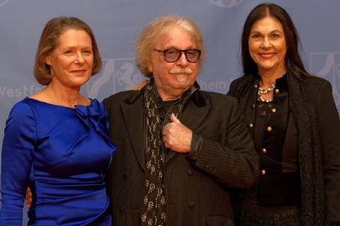 Award of the State Prize of the State of NRW 2018 to Bernhard Paul Im Bild Circus Roncalli Founder Bernhard Paul before the start of the event with Christina Rau left and wife Eliana Larible Paul Köln Nordrhein Westfalen Germany
