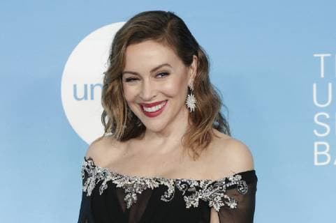 Entertainment Bilder der Woche KW48 Alyssa Milano arrives on the red carpet at the 14th Annual UNICEF Snowflake Ball on November 27, 2018 in New York City.  NYP20181127413 JOHNxANGELILLO