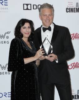 29 November 2018 - Beverly Hills, California - Sue Kroll, Doug Darrow. 32nd American Cinematheque Award Presentation Honoring Bradley Cooper held at The Beverly Hilton Hotel. Photo Credit: PMA AdMedia 232851 2018-11-29 Etats-Unis  Copyright: xAdMediax STAR_232851_039