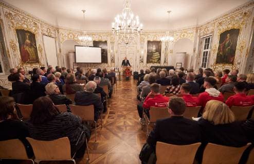 Dr Kurt Gribl Lord Mayor of the City of Augsburg Speech in the Rococo Hall Award Marion Samuel Prize 2018 of the Foundation Remembrance of the Documentary Film Group Rothenburg ob der Tauber Government of Swabia Rococo Hall 29 11 2018 Award Marion Samuel Prize 2018 of the Foundation Remembrance of the Documentary Film Group Rothenburg ob der Tauber B-HAUPT