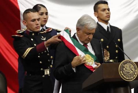 Mexiko Stadt, Amtseinführung Andres Manuel Lopez Obrador The new President of Mexico, Andres Manuel Lopez Obrador (C), during his investiture ceremony, in Mexico City, Mexico, 01 December 2018. Investiture of Mexican President-elect Andres Manuel Lopez Obrador in Mexico City !ACHTUNG: NUR REDAKTIONELLE NUTZUNG!  Copyright: xJorgexNunezx AME3758 20181201-636792877411640439