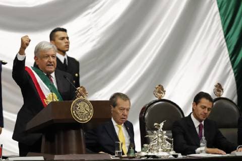 The new President of Mexico, Andres Manuel Lopez Obrador (L), speaks during his investiture ceremony at the Mexican Congress, in Mexico City, Mexico, 01 December 2018. Investiture of Mexican President-elect Andres Manuel Lopez Obrador in Mexico City !ACHTUNG: NUR REDAKTIONELLE NUTZUNG!  Copyright: xJorgexNunezx AME3852 20181201-636792952796260264