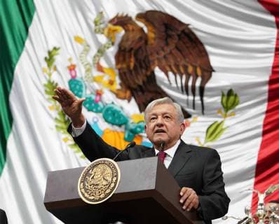 News Bilder des Tages December 1, 2018 - Mexico, Mexico, MEXICO - Mexico s new President Andres Manuel Lopez Obrador speaks to the National Congress during his inauguration ceremony in Mexico City, Saturday, December 1, 2018. Mexico MEXICO - ZUMAp124 20181201_zaa_p124_004 Copyright: xPrensaxInternacionalx