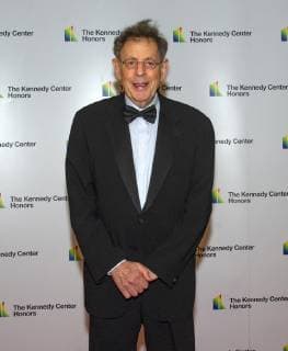 Philip Glass arrives for the formal Artist s Dinner honoring the recipients of the 41st Annual Kennedy Center Honors hosted by United States Deputy Secretary of State John J. Sullivan at the US Department of State in Washington, D.C. on Saturday, December 1, 2018. The 2018 honorees are: singer and actress Cher; composer and pianist Philip Glass; Country music entertainer Reba McEntire; and jazz saxophonist and composer Wayne Shorter. This year, the co-creators of Hamilton­ writer and actor Lin-Manuel Miranda, director Thomas Kail, choreographer Andy Blankenbuehler, and music director Alex Lacamoire will receive a unique Kennedy Center Honors as trailblazing creators of a transformative work that defies category. Copyright: xRonxSachsx xPoolxviaxCNPx xMediaPunchx