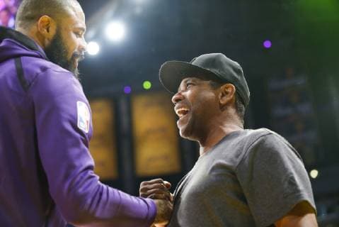 December 2, 2018 - Los Angeles, California, U.S - Actor Denzel Washington meets Lakers Tyson Chandler during a basketball game between the Los Angeles Lakers and the Phoenix Suns at Staples Center on December 02, 2018 in Los Angeles. Los Angeles U.S. - ZUMAc68_ 20181202_zaf_c68_001 Copyright: xRingoxChiux