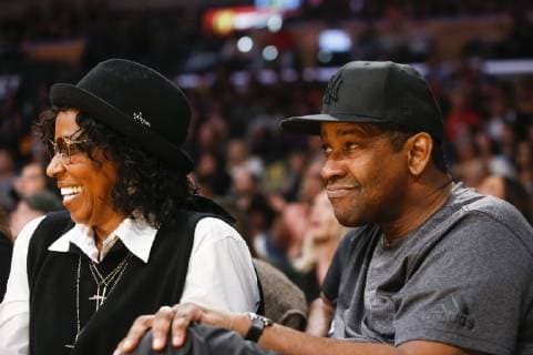 December 2, 2018 - Los Angeles, California, U.S - Actor Denzel Washington and his wife Pauletta attend a basketball game between the Los Angeles Lakers and the Phoenix Suns at Staples Center on December 02, 2018 in Los Angeles. Los Angeles U.S. - ZUMAc68_ 20181202_zaf_c68_008 Copyright: xRingoxChiux