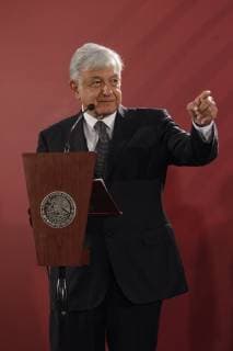 Mexiko, Andres Manuel Lopez Obrador Pressekonferenz Mexico s President, Andres Manuel Lopez Obrador, speaks during a press conference after a meeting with the Security Cabinet in Mexico City, Mexico, on 3 December 2018. Lopez Obrador explain that he wants to looking for an agreement with USA and Canada to invest in Central America and face the migratory phenomenon. Lopez Obrador looks for an agreement with USA and Canada to invest in Central America !ACHTUNG: NUR REDAKTIONELLE NUTZUNG!  Copyright: xSashenkaxGutierrezx AME4940 20181203-636794515290197836