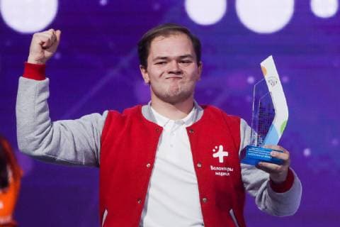 MOSCOW, RUSSIA - DECEMBER 5, 2018: Anton Korotchenko from Smolensk Region, author of the Zdorovoye Selo project, receives a Dobrovolets Rossii prize in the Volunteer of the Year category at the 2018 Dobrovolets Rossii (Volunteer of Russia) award ceremony at CSKA Arena on International Volunteer Day; the event is part of the 2018 International Volunteer Forum. Mikhail Metzel TASS  TS099E06