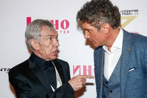 MOSCOW, RUSSIA - DECEMBER 5, 2018: Radio host Yuri Nikolayev (L) and Glavkino Group of Companies General Director Ilya Bachurin ahead of a ceremony to present the Event of the Year 2018 prize held by the Cinema Reporter magazine at Illusion Cinema. Cinema Reporter is a new magazine that was established by the editorial staff of the Russian version of The Hollywood Reporter magazine. Artyom Geodakyan TASS  TS099F37