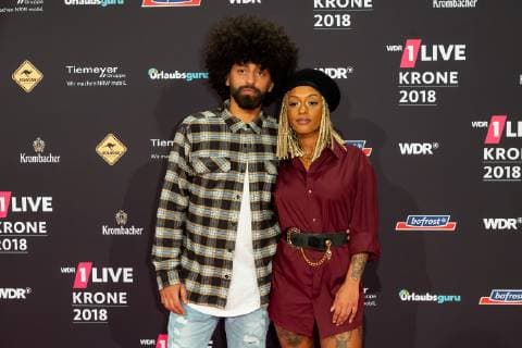 Bochum Germany 06 12 2018 1Live Crown 2018 Nura Habib Omer with company on the red carpet of the 1Live Crown DeFodi001