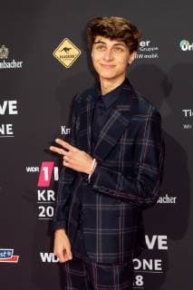 Bochum Germany 06 12 2018 1Live Crown 2018 Lukas Rieger on the red carpet of the 1Live Crown DeFodi001