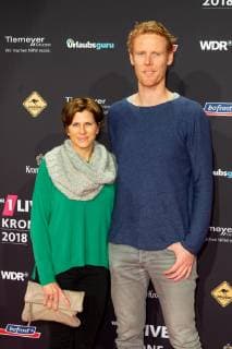 Bochum Germany 06 12 2018 1Live Krone 2018 Jonas Reckermann with company on the red carpet of the 1Live Krone DeFodi001