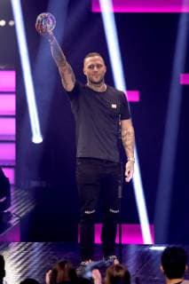 Kontra K at the 19th award of the 1Live Crown 2018 in the Jahrhunderthalle Bochum 06 12 2018 Foto:xC.xHardtx xFuturexImage