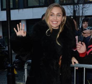 Entertainment Themen der Woche KW49 Entertainment Bilder des Tages American singer Miley Cyrus Spotted In London. DECEMBER 7th 2018  LTNx184545