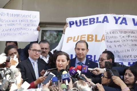 Mexiko, Martha Erika Alonso und Rafael Moreno Valle sterben bei Helikopter-Absturz December 7, 2018 - EUM20181207POL09.JPG.CIUDAD DE MEXICO, ElectionEleccion-Puebla.- Martha Erika Alonso y Marko Cortes a su salida del Tribunal Federal Electoral, este viernes 7 de diciembre del 2018. Foto: Agencia EL UNIVERSALLuis CortesMAR.  - ZUMAu78_ 20181207_zaf_u78_025 Copyright: xElxUniversalx