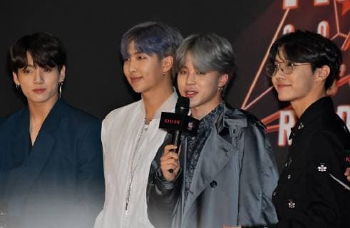 Members of South Korean K-Pop group BTS attend the redcarpet ceremony for 2018 MAMA(Mnet Asian Music Awards) Fan s Choice in Japan in Saitama, Japan on Dcember 12, 2018.  TKP2018121213 KEIZOxMORI