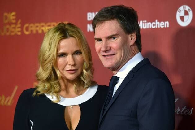 Carsten MASCHMEYER mit Ehefrau Veronica FERRES (Schauspielerin). Red Carpet,Roter Teppich Jose Carreras Gala 2018 am 12.12.2018 in M u e n ch e n, *** Carsten MASCHMEYER with wife Veronica FERRES actress Red Carpet Red Carpet Jose Carreras Gala 2018 on 12 12 2018 in M u e n n ch e n