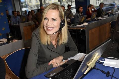 Nina Ruge bei der BR-Benefizaktion Sternstunden-Tag in der Spendenzentrale beim Bayerischen Rundfunk. München, 14.12.2018 *** Nina Ruge at the BR charity event Sternstunden Tag at the Spendenzentrale at Bayerischer Rundfunk Munich 14 12 2018 Foto:xP.xSchönbergerx xFuturexImage