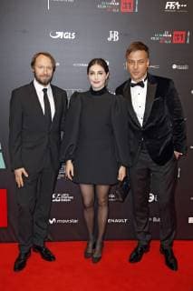 Ivan Shvedoff Amira Casar and Tom Wlaschiha at the award ceremony of the 31 European Film Prize 2018 at the Teatro de la Maestranza Sevilla 15 12 2018 Foto:xS.xGabschx xFuturexImage