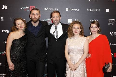 Guest Gustav Möller Jakob Cedergren Lina Flint and guest at the award ceremony of the 31 European Film Prize 2018 in the Teatro de la Maestranza Sevilla 15 12 2018 Foto:xS.xGabschx xFuturexImage