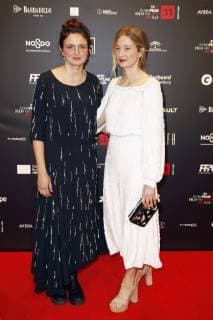 Alice Rohrwacher with sister Alba Rohrwacher at the award ceremony of the 31 European Film Prize 2018 in the Teatro de la Maestranza Sevilla 15 12 2018 Foto:xS.xGabschx xFuturexImage