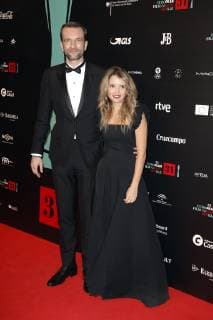 Tomasz Kot with his wife Agnieszka Olczyk at the award ceremony of the 31 European Film Prize 2018 in the Teatro de la Maestranza Sevilla 15 12 2018 Foto:xS.xGabschx xFuturexImage