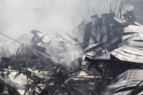 December 18 2018 EUM20181218ACT03 JPG TOLUCA Mex Burning Fire Edomex December 18, 2018 Debris from what used to be a fabric warehouse whose interior was consumed last Monday, December 17, 2018 due to a fire Photo Agency EL UNIVERSAL EVZ  - ZUMAu78_ 20181218_zaf_u78_089 Copyright: xJorgexAlvaradox