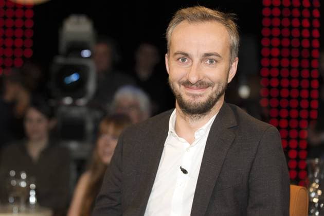 3nach9 Talk show in picture Jan Böhmermann Satiriker He is the chief satirist of the Republic Jan Böhmermann With his satire programme Neo Magazin Royale he regularly provides the subject of conversation Sometimes it even becomes an affair of the state Presidents and finance ministers should therefore pay attention How much parody was in 201