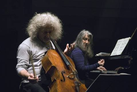 mit Mischa MaiskyMünchen, Prinzregententheater 2008 Martha Argerich *** with Mischa MaiskyMunich Prinzregententheater 2008 Martha Argerich Copyright: MichelxNeumeister