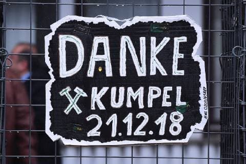 Abschied der Steinkohle am 21.12.2018 im Bergwerk Prosper Haniel in Bottrop Das Bergwerk Prosper-Haniel in Bottrop wurde am 21. Dezember 2018 geschlossen. Damit wurde die Steinkohleförderung in Deutschland eingestellt. *** The Prosper Haniel colliery in Bottrop was closed down on 21 December 2018 This meant that coal production in Germany was discontinued xRx